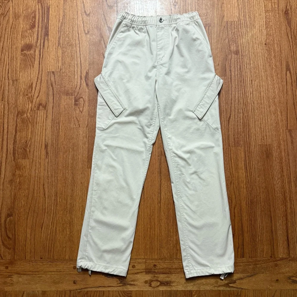 Jordan Essentials Chicago Pants in Beige size S